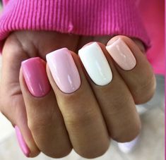 Nails 2023 Trends Summer Red, Multi Colored Dip Nails, Same Color Different Shade Nails, Pink Neutral Nails, Different Shades Of Pink Nails, Acrylic Dip Nails, Unghie Sfumate, Nagellack Trends, Smink Inspiration