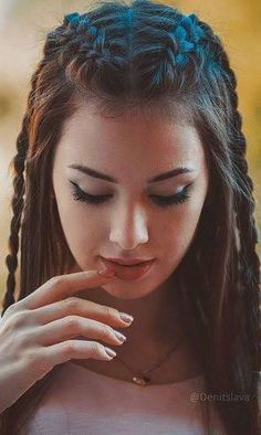 Braided Hairdo, Loose Braids, Hair Guide, Pretty Hair Color, Girls Braids, Dutch Braid, Trending Hairstyles, Twist Braids, Box Braids Hairstyles