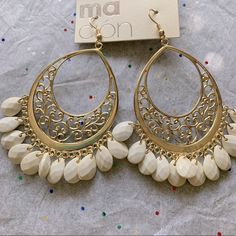 New But Has Some Discoloration Very Light Weight Size: Medium (3”) Price Firm White Metal Chandelier Earrings With Dangling Beads, Dangle Bead Earrings, Gold Cream, Cream And Gold, Bead Earrings, Earrings Color, Beaded Dangles, Beaded Earrings, Beading