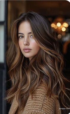 Rambut Brunette, Brown Hair Looks, Brunette Balayage Hair, Brown Hair Balayage, Hair 2024, Hair Color And Cut, Hair Color Balayage