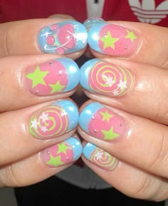 Credit : @/ yebony_nail_ on instagram  #nailsofinstagram #naildesign Cute Simple Nail Polish Ideas, Charm Filled Nails, Cutecore Nails Short, Kidcore Nails Short, Kirby Inspired Nails, Funky Nails Ideas Simple, Smiling Friends Nails, Simple Gyaru Nails, Rainbow Dash Nails