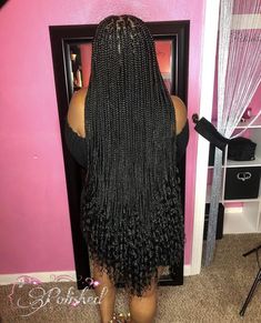 Blowout Hair Curls, Hairstyle Cornrows, Small Knotless Box Braids, Feed In Braids Ponytail, Sleek Wardrobe, Small Knotless, Knotless Box Braids