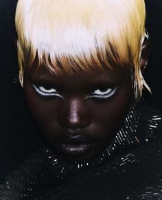 Black Goth Makeup, Vogue Portugal, Black Goth, Goth Makeup, Dark Makeup, Models Makeup, Beauty Shoot, Mgmt