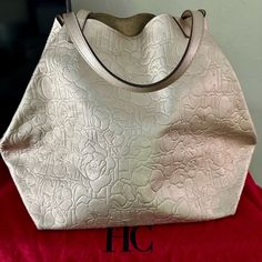 Stunning Large Gold Logo/Flowers Ch Carolina Herrera Matryoshka Tote Very Good Condition Gold-Tone Hardware Dual Flat Top Handles Tonal Hide Lining Peg-In-Hole Closure At Top Includes Dust Bag Made In Spain Ch Matryoshka Bag, Carolina Herrera Bags, Ch Carolina Herrera, Gold Logo, Flats Top, Carolina Herrera, Large Bags, Womens Tote Bags, Bag Making