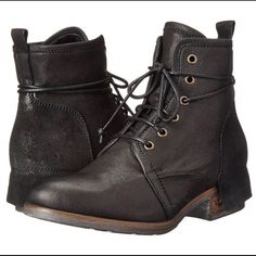 Made In Italy. Brand New Boot, Black Boot Casual Leather Lace-up Boots With Low Heel, Black Boots With Cushioned Footbed And Flat Heel, Black Flat Heel Boots With Cushioned Footbed, Black Leather Moto Boots With Low Heel, Black Lace-up Boots With Leather Footbed, Shoes Ugg, Ugg Black, Boot Brands, Womens Uggs