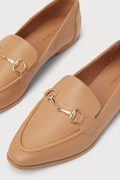 Dress to impress from head to toe with the Lulus Margote Light Nude Horsebit Loafers! These chic loafers have a smooth faux leather construction that shapes a pointed toe upper, adorned with a shiny gold horsebit accent at the vamp, and a classic notched collar. Pair with your favorite trouser pants for an ultra-chic look! 0. 5" Rubber Heel. Cushioned Insole. Rubber Sole Has Nonskid Markings. All Man Made Materials. Imported. Lulus | Margote Light Nude Horsebit Loafers. Elegant Synthetic Pointed Toe Flats For Work, Trendy Almond Toe Pointed Flats For Work, Trendy Pointed Toe Workwear Loafers, Trendy Pointed Toe Loafers For Work, Trendy Pointed Toe Flats For Work, Trendy Pointed Toe Business Casual Loafers, Trendy Pointed Toe Loafers For Business Casual, Trendy Pointed Toe Flats For Workwear In Fall, Trendy Pointed Toe Flats For Work And Fall