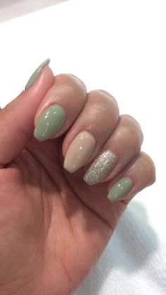 Matte Jade Nails, Sage Green Nails With Gold Accent, Wedding Nails Bridesmaid Green, Olive Green And Beige Nails, Nail Inspo For Green Dress, Simple Nail Ideas Green, Dusty Sage Green Nails, Sage Green Ballerina Nails, Sage Green And Cream Nails