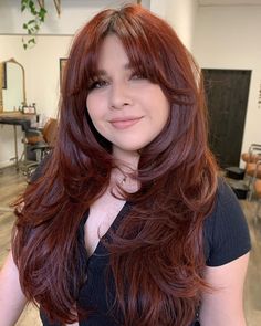 Copper Hair Dark, Copper Red Hair, Copper Hair Color, Long Layered Haircuts, Hair Color And Cut