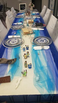 Do this in Rembrance of Me - Passover Pesach Table Ideas, Passover Decorations Table Settings, Seder Meal Table Decorations, 33th Birthday, Passover Provocations, Pesach Crafts, Hannukah Party, Chag Pesach Sameach