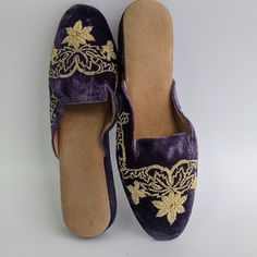 Brand New Mules With Gorgeous Embroidery. Beaded Horseshoe, Velvet Mules, Trending Heels, Embroidered Velvet, Steve Madden Boots, Clothes Aesthetic, Pointed Heels, Gold Shoes, Purple Velvet