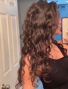 Pelo Ondulado Natural, Hairdos For Curly Hair, Hair Stylies, Long Wavy Hair, Hair Inspo Color