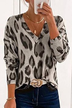 Chic V neckline long sleeve top. Lightweight knitted fabric cover in leopard pattern creates this top with a wide V neckline, drop shoulder, long sleeve, and relaxed bodice. V Neck Long Sleeve Top, Leopard Print Shirt, Linen Casual, Loose Pullover, Womens Long Sleeve Shirts, Casual Sweaters, Casual Blouse, Print Shirt, Long Sleeve Casual