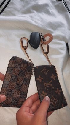 Louis Vuitton Wallpaper, Louis Vuitton Purses, Lv Clutch, Louis Vuitton Taschen, Louis Vuitton Multicolor, Lv Fashion, Miroslava Duma, Bandeau Tops, Cute Car Accessories