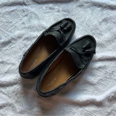 Women’s Coach Midnight Navy Leather Tassel Loafers Size 8 - Very Comfortable And Versatile Piece To Add To Your Closet! Original Price $189.00 Unworn But Some Small Flaws On The Inside Soles Coach Casual Loafers, Casual Coach Loafers With Flat Heel, Coach Formal Flat Loafers, Casual Coach Loafers With Leather Sole, Coach Casual Loafers With Flat Heel, Coach Flat Loafers For Formal Occasions, Coach Black Loafers With Round Toe, Casual Coach Loafers With Round Toe, Black Loafers Women's