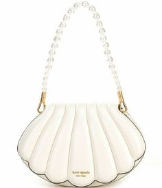 Shell Purse, Luxury Bags Collection, Closet Accessories, Girly Accessories, Fancy Bags, Pretty Bags, Sheep Leather, Cute Purses, Pearl Shell