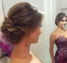 Mother Of The Groom Hairstyles, Sanggul Modern, Wedding Hair Trends, Wedding Hair Up, Guest Hair, Mother Of The Bride Hair, Wedding Guest Hairstyles, Hairstyles Wedding