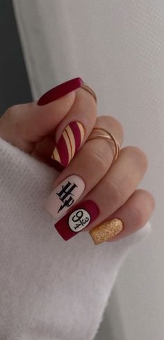 Harry Potter Nails Designs, Harry Potter Nail Art, Harry Potter Nails, Tapeta Harry Potter, Cute Nail Art Designs, Makijaż Smokey Eye, Disney Nails, Nagel Inspo