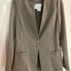 Soft Nwt Tommy Blazer With Snap Button - Brown And Black Plaid Like Patter. Size 2 Tommy Hilfiger Jackets, Blazer Black, Black Blazers, Black Plaid, Snap Button, Blazer Suit, Black And Brown, Suit Jacket, Tommy Hilfiger