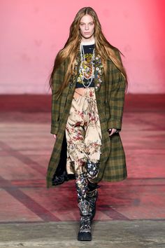 Lexi Boling, Boho Plaid, Pre Fall Collection, Fashion Show Images, February 10, Luxury Shopping, Style Trends, Global Brands, Maxi Skirts