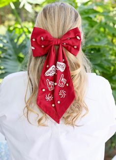 This fabric hair bow is such a fun Game Day accessory! The perfect way to cheer on your team! It features beaded megaphones, foam fingers, and pompoms. It is also accented with rhinestones as well. Fabric Hair Bow, Foam Finger, Fabric Hair Bows, Cheer Bows, Hair Bow, Fun Games, Game Day, Hair Bows, Pom Pom