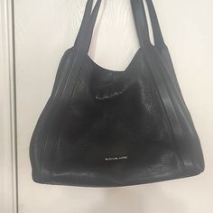 This Michael Kors Purse Is The Rosemary Large Pebbled Leather Shoulder Bag. It Is In Excellent Condition. This Shoulder Bag Has Gold Inside Zipper, And It Is Very Soft And Supple. Bags Michael Kors, Michael Kors Purse, Purses Michael Kors, Michael Kors Black, Michael Kors Bag, Pebbled Leather, Rosemary, Leather Shoulder Bag, Shoulder Bags