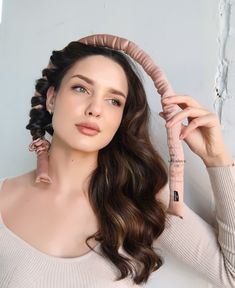 ⚡ Like this item? TAKE 15% OFF ON OUR WEBSITE: www.silknloveco.com with CODE: ETSY15 ⚡ ♡ Heatless Hair Curler made with 100% Pure Mulberry Silk Cut down on your daily beauty routine with our Silk Heatless Curler, helping you achieve damage-free curls while you sleep. Comes with a cotton-filled silk curling rod and two silk hair scrunchies. Choice of ordering a full set (curling rod and 2 silk scrunchies) or just the silk curling rod alone. ORDER COMES WITH CURLER OF CHOICE. COMB IN PHOTOS IS NOT INCLUDED.   ♡ PRODUCT FEATURES: Made with 100% Pure Mulberry Silk, 22 Momme (Thick Silk)  Made with a gorgeous vibrant Rose Gold silk   Achieve 1-inch diameter curls Measures at 34 inches long  Filled with plush cotton making it comfortable to sleep in unlike foam hair rollers/curlers Gentle on the Curl Hair Without Heat, No Heat Curls, Heatless Curler, Foam Rollers Hair, Heat Curls, No Heat Hair Curlers, Curls No Heat, Curls Hair, No Heat Hairstyles