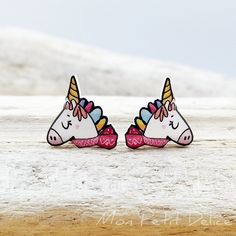 Shrink Earrings, Red Riding Hood Wolf, Shrinky Dink Earrings, Stud Dog, Earrings Kawaii, Shrink Art, Shrinky Dink, Dog Earrings, Earring Stud