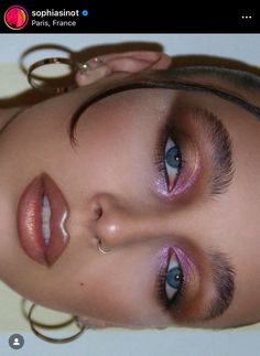 Funky Makeup, Dope Makeup, Emma Chamberlain, Face Beat, Creative Makeup Looks, Make Up Inspo, Eye Makeup Art, Eye Looks, Editorial Makeup