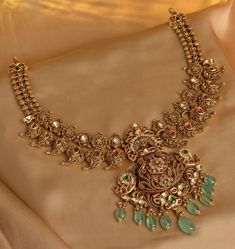 Indian Jewelry Sets Gold Antique, Gold Necklace With Grams, Neck Sets Jewellery, 40 Grams Gold Necklace Designs, Mango Necklace Indian Gold, Gold Necklace Set Long, Chempaswaralu Designs Gold Latest, Simple Antique Necklace Gold, Neck Sets Jewellery Gold