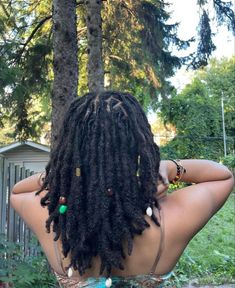 Locs With Fine Hair, Short Locs With Shells, Dreadlock Hairstyles Women Black, Wolf Cut Locs, 200 Locs, Layered Locs, Fluffy Locs, Happy 6 Months, Head Wrap Tutorial