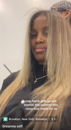 Honey Blonde Hair Sew In, Yummy Extensions Hair, Natural Blonde Hair Black Women, Honey Blonde And Black Hair, Blonde Extensions Before And After, Honey Blonde Hair On Dark Skin Women, Bleached Ends Hair, Blond Hair Black Women, Honey Gold Hair