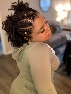 Graduation Dreadlock Styles, Style Faux Locs Hairstyles, Locs Hairstyles For Women Short Updo, Faux Locs Hairstyles Short, Short Dreadlock Hairstyles For Girls, Dread Updos For Black Women, Locs Hairstyles Short, Loc Retwist Styles, Short Dreads Styles For Women