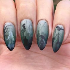 Ghost Graveyard, Nail Halloween, Graveyard Halloween, Black Halloween Nails, Nail Art Halloween, Holloween Nails, Halloween Acrylic Nails, Cute Halloween Nails