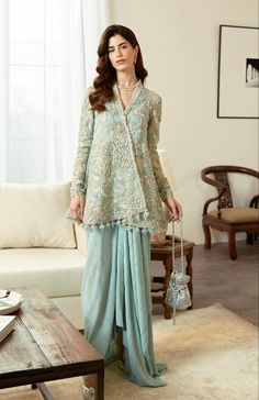 Western Style Pakistani Dress, Indian And Western Fusion Dresses, Indo Western Outfit Ideas, Pastel Indo Western Outfits, Indian Western Fusion Fashion, Eastern Western Fusion Dress, Fancy Sarees Party Wear, Stitching Dresses, Fancy Dresses Long