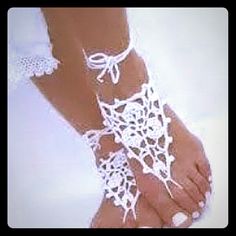 Crocheted Foot Wear White Pink And Black White Barefoot Sandals, Barefoot Sandals Wedding, Bridal Anklet, Wedding Anklets, Crochet Barefoot Sandals, Beach Wedding Shoes, Sandals Wedding, Barefoot Sandal, Jewelry Crochet