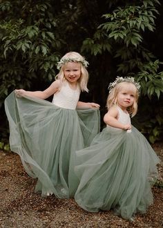 Vintage Flower Girl Dresses with Sage Green Fairy Flower Girl Wedding, Wedding Bridesmades Dresses, Flower Girl Green Dresses, Garden Wedding Flower Girl, Sage Green Junior Bridesmaid Dresses, Pale Green Wedding Theme, Sage Green Country Wedding