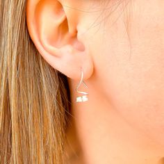 • Handmade spiral threader earrings, created out of 20 gauge solid 925 sterling silver wire. Also available in 14K gold filled.• Comes as a pair with a right and left side.• Approximately 22-24mm long, or about 7/8 inches in drop length/length.• They are lightweight and very comfortable to wear. ••Nickel Free••• These are threader earrings, and traditionally don't require earring backs. But for those with active lifestyles, and if you like a secure fit—we do offer 5mm silicone earring backs. Sli Spiral Earrings, Threader Earrings, Earring Backs, Silver Wire, Solid 925 Sterling Silver, Gold Filled, 925 Sterling Silver, Sterling Silver, Silver