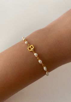 ✨Looking for a thoughtful and personalized gift? Our personalized 925 Sterling Silver Gemstone Beaded Initial Bracelet arrives in an elegant gift box, ready to delight someone special. It's a perfect choice for birthdays, anniversaries, or any occasion where a personalized touch is cherished.  ✨Whether you're celebrating family bonds, a romantic relationship, or a special occasion like a birthday, our gemstone beaded initial bracelet is the perfect choice. Surprise your loved ones with a persona Elegant Customized Jewelry With Round Beads, Elegant Bracelets With Letter Beads For Gifts, Elegant Beaded Bracelets With Letter Beads As Gift, Elegant Beaded Bracelets With Letter Beads For Gift, Elegant Letter Beads Bracelet For Gift, Elegant Letter Beads Bracelet, Elegant Letter Beads Charm Bracelet As Gift, Elegant Pearl Bracelet With Letter Beads As Gift, Elegant Pearl Bracelet With Letter Beads For Gift