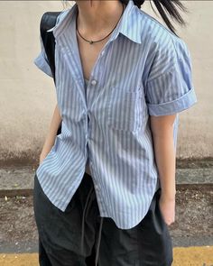 Blue Collared Shirt Outfit, Blue Button Down, Uni Outfits, Casual Style Outfits, Lookbook Outfits, Dream Clothes, Minimalist Outfit, Preppy Style, Daily Outfits