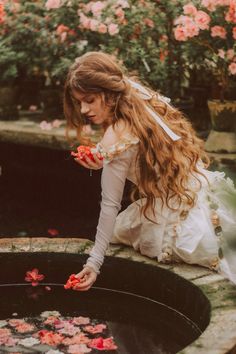 #portrait #flowers #aesthetic #princess #photography #photoshoot #fineart #photoidea Garden Princess Aesthetic, Princess Poses Reference Photo, Princess Aesthetic Photoshoot, Princess Senior Pictures, Princess Photo Shoot Ideas, Bridgerton Inspired Photoshoot, Royal Photoshoot Ideas, Royalty Photoshoot Ideas