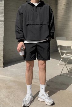 Casual Summer Fits Men, Minimalist Summer Outfit Men, Korean Fashion Men Casual Outfit Summer, Japanese Summer Outfits Men, Men Ootd Casual, Korean Style Outfits Men, Korean Fashion Men Summer, Short Outfits Men, Short Pants Outfit Men