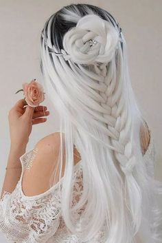 Hear Ideas, Elven Hairstyles, Witchy Hair, Hair Aesthetics, Night Hairstyles, Prom 2023, Dope Quotes, Quince Hairstyles