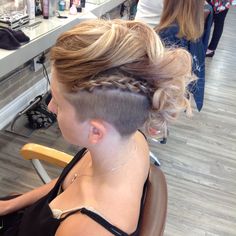 Hairstyles To Show Off Undercut, Fancy Undercut Hairstyles, Undercut Updos Wedding, Bridal Hair Undercut, Temple Undercut For Women, Undercut Wedding Hairstyles, Undercut Braids Hairstyles