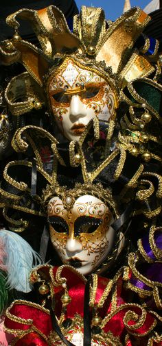 Carnaval de Venecia Masks Feathers, Fairy Masquerade, Masks Venetian, Mask Face Paint, Wallpapers Funny, Venice Carnivale, Tattoos Henna, Venice Mask, Venetian Carnival Masks