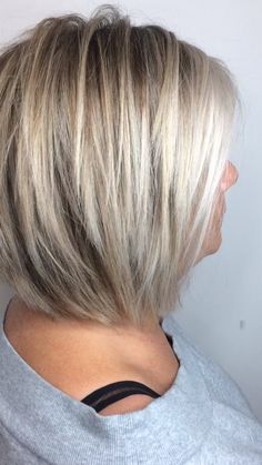 Dunner Wordend Haar, Blonde Bob Hairstyles, Money Piece, Face Frame, Short Blonde, Blonde Bobs, Bob Haircut, Short Blonde Hair, Short Bob Hairstyles