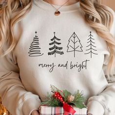 Christmas Tree Hoodie, Cute Crewneck, Idee Cricut, Holiday Sweaters, Christmas Sweaters For Women, Cute Shirt Designs