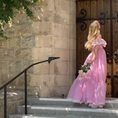 Long Party Dress, Disney Princess Modern, Formal Wear Dresses, Modern Disney, Prom Dress Shopping, Barbie Princess, Dresses Pink