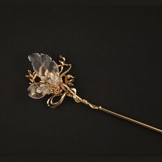 ❈Get 40% off when you buy 4 items ❈Materials:Resin/Copper ❈Measurements: 16*4.5 cm/Useable length: 12 cm Copper Gold Hair, Hanfu Shoes, Handmade Butterfly, Mother Jewelry, Magical Jewelry, Hair Accessories Gift, Copper Hair, Hair Stick, Green Copper