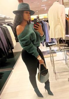 Cozy Casual Office Outfits, Fall Vineyard Outfits Black Women, Sweater Brunch Outfit, Pumpkin Patch Outfit Ideas Black Women, Winter Outfits Going Out Night Cold, Mina Monroe Outfits, Winter Semi Casual Outfit Women