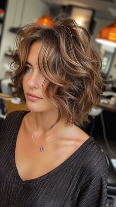 Chic Wavy Hair, Shorter Medium Length Haircut, Bob Haircut With Layers Medium, Shaggy Bob Shoulder Length, Shattered Bob Short, Bob Hairstyles For Wavy Hair, Short Hair Styles Wavy Hair, Short Wavy Hair Cuts With Layers, Bob Wavy Hairstyles